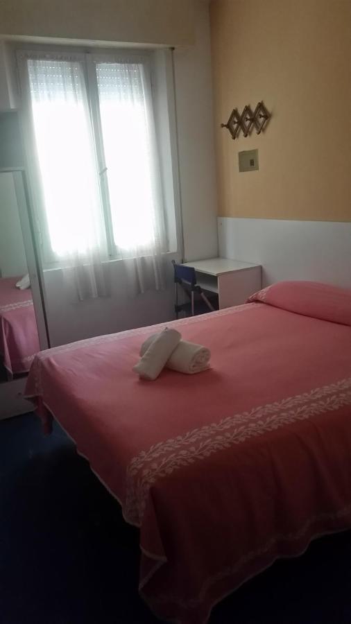 Hotel Manolita Rimini Exterior photo